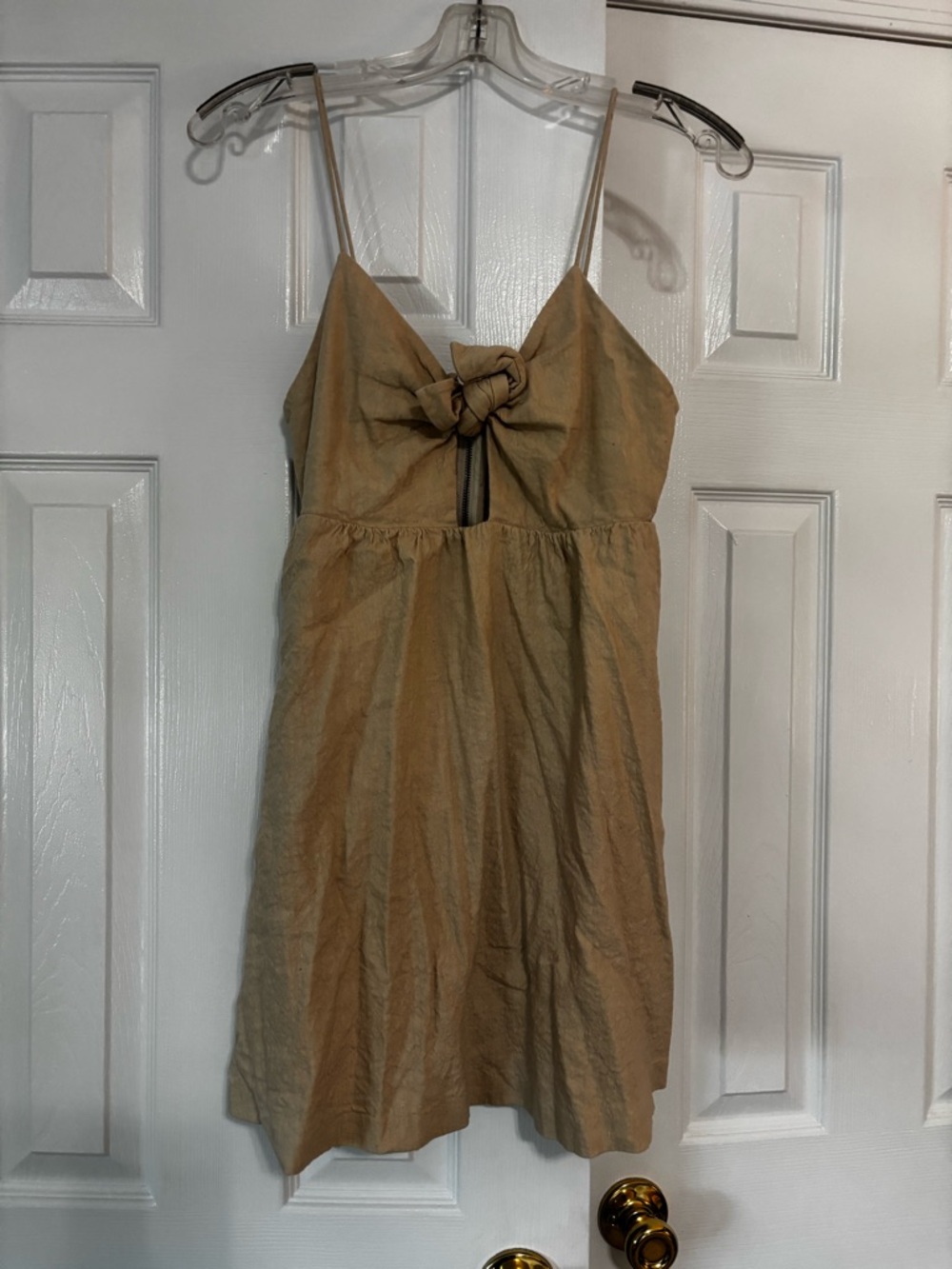 Linen Alice and Olivia size 2 women’s Tie-Front Spaghetti Strap Dress in Beige